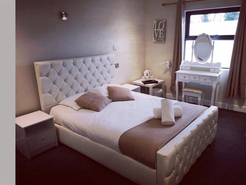 The R Inn Hotel Desborough Esterno foto